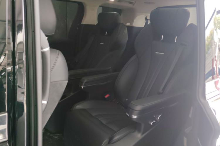 Used Hongqi HQ9 PHEV 2024 2.0T Four-Wheel Drive Business Edition Left Rear Seat