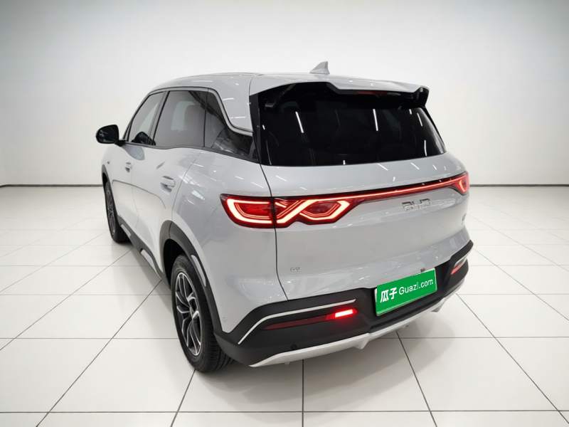 Used BYD Yuan UP 2025 Intelligent Driving Version 401 KM Dynamic Edition — 4