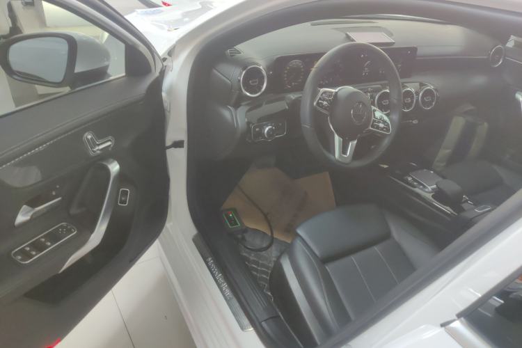 Used Mercedes-Benz A-Class 2022 Restyled A 200 L Sport Sedan Fashion Version Driver Seat