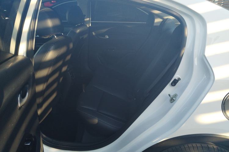 Used Kia K2 2019 Sedan 1.4L Automatic Transmission 15th Anniversary Special Edition GLS China V Standard Left Rear Seat