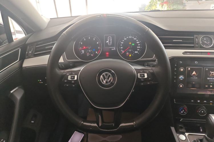 Used Volkswagen Magotan 2018 330TSI DSG Advanced Model