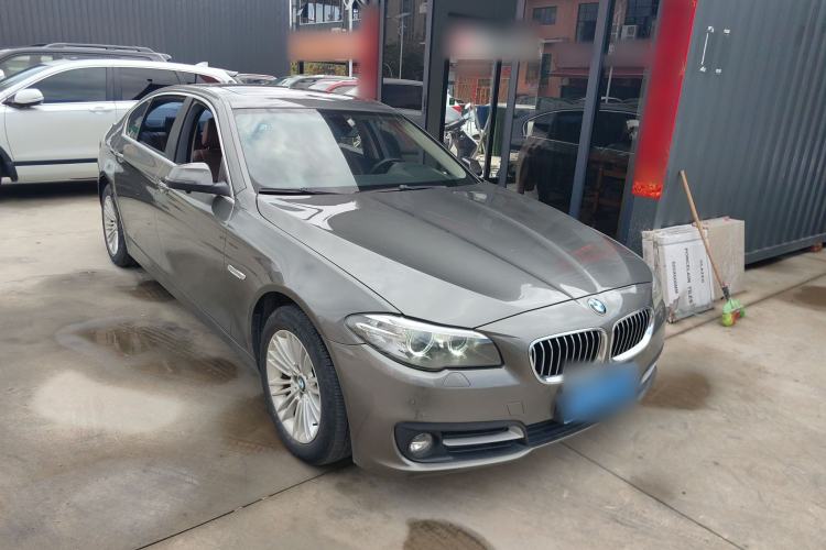 Used BMW 5 Series 2014 525Li Leading Model
