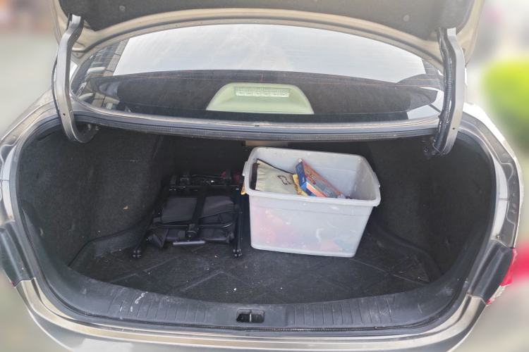 Used Nissan Sylphy 2012 Classic 1.6XE Manual Comfort Edition Trunk