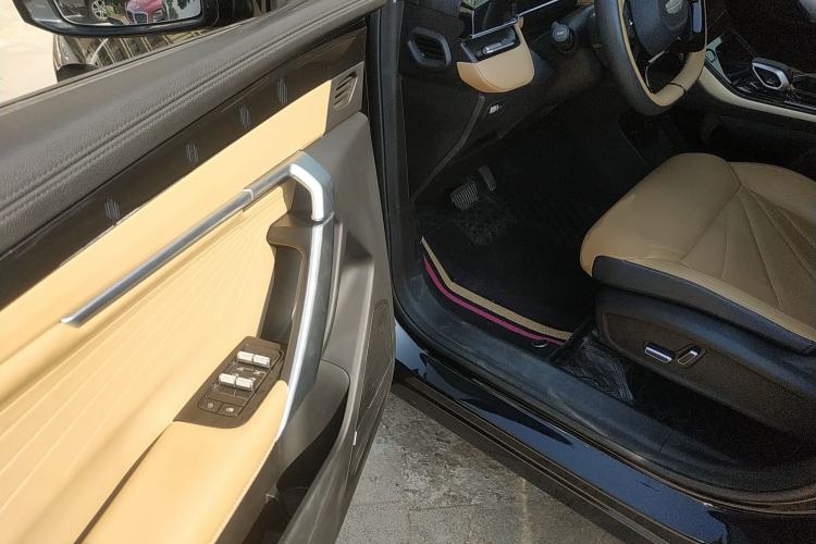 Used Geely Auto FX11 2023 2.0TD DCT Prestige Edition
