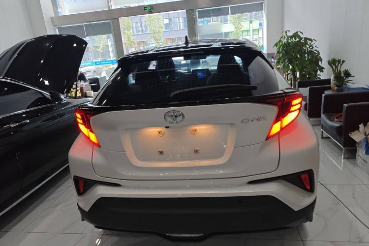 Used Toyota C-HR 2022 2.0L Leading Edition