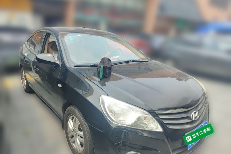 Used Hyundai Celesta 2011 1.6L Automatic Comfort Edition Front Right 45 Deg