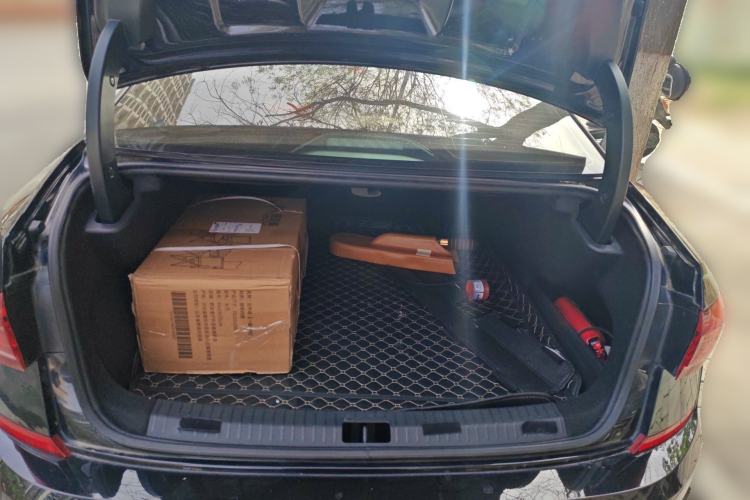 Used Volkswagen Passat New Energy 2022 430 PHEV Hybrid Luxury Edition Trunk