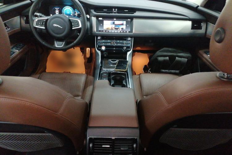 Used Jaguar XFL 2018 XFL 2.0T 250 PS Luxury Edition