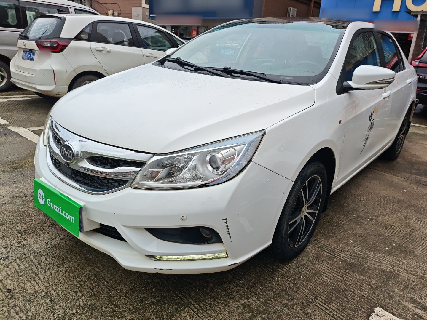 Parte inferior delantera