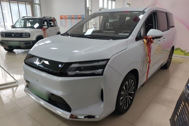 Used Wuling Wuling Starlight 730 2025 Model Pure Electric 500km Luxury Edition