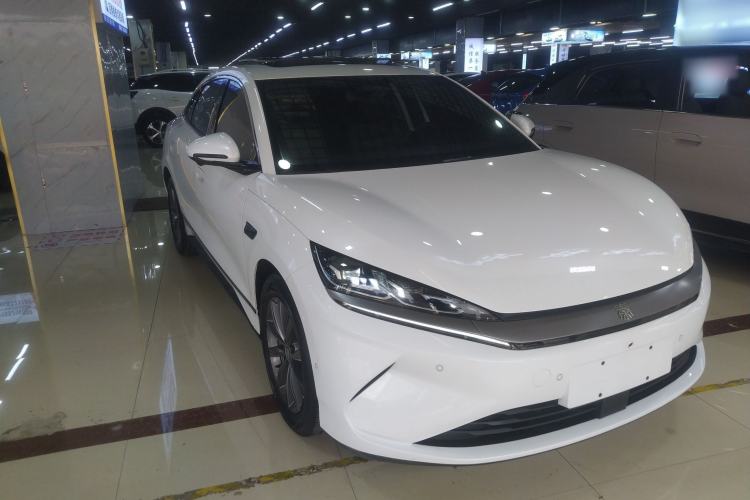 Used BYD Qin L 2025 EV 470KM Leading Edition Front Right 45 Deg