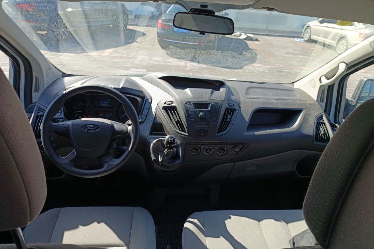 Used Ford Transit 2019 2.0T Gasoline Multi-Purpose Commercial Vehicle Short Wheelbase Low Roof 6-Seater China VI Standard
