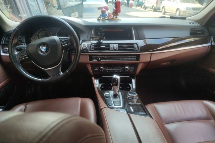 Used BMW 5 Series 2014 528Li Leading Model