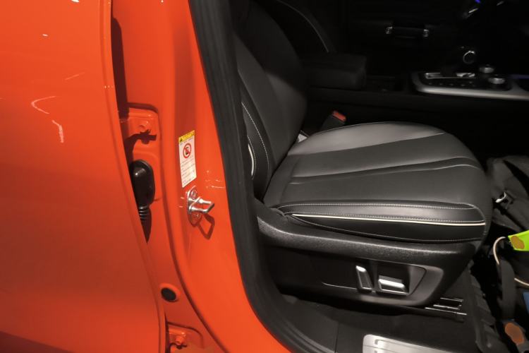 Used Tank 300 2021 Off-Road Edition 2.0T Conqueror Right Front Seat