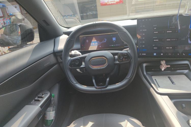 Used Lynk & Co 07 2024 EM-P 126 Long-Range Ultra
