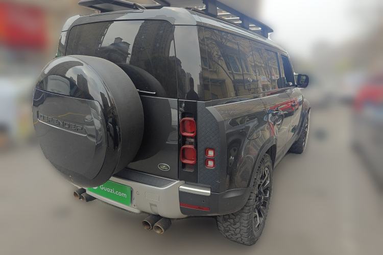 Used Land Rover Defender 2023 Facelift 110 3.0T P400 Dark Edition
