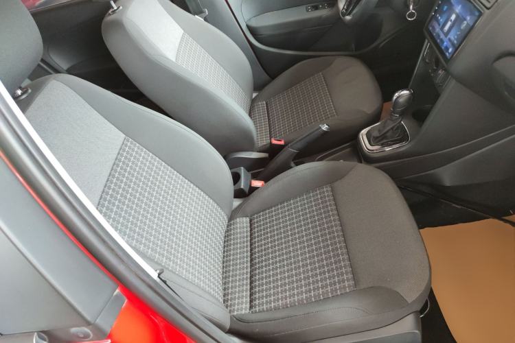 Used Volkswagen Polo 2016 1.6L Automatic Comfort Model