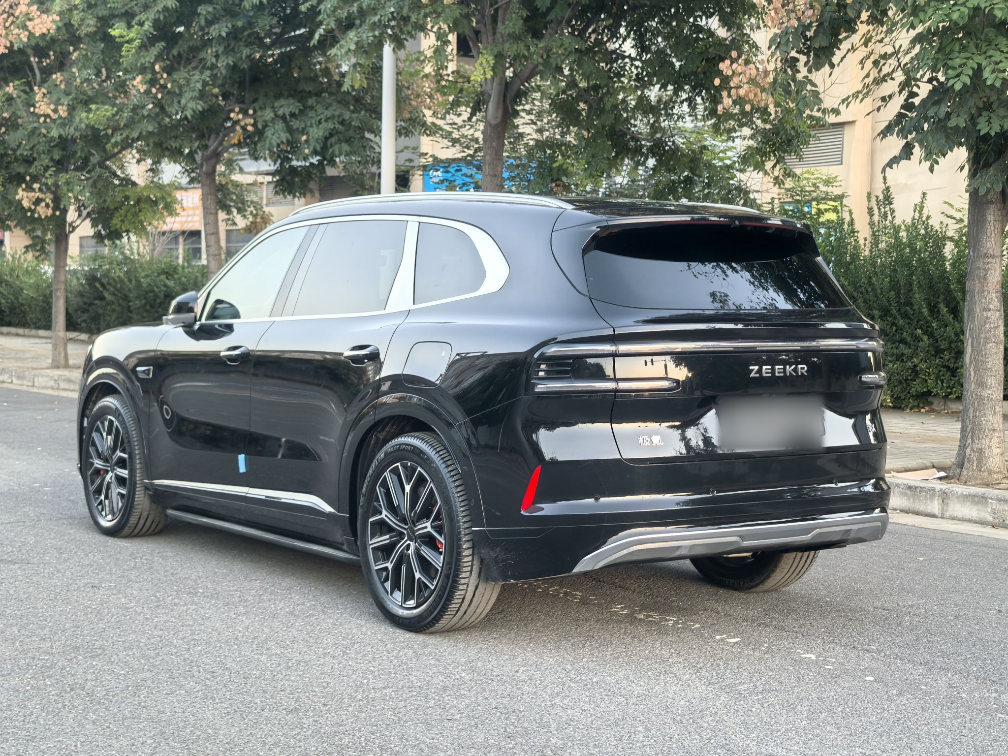 Zeekr 8X 2026 Model Max Edition 55kWh — снимка 17
