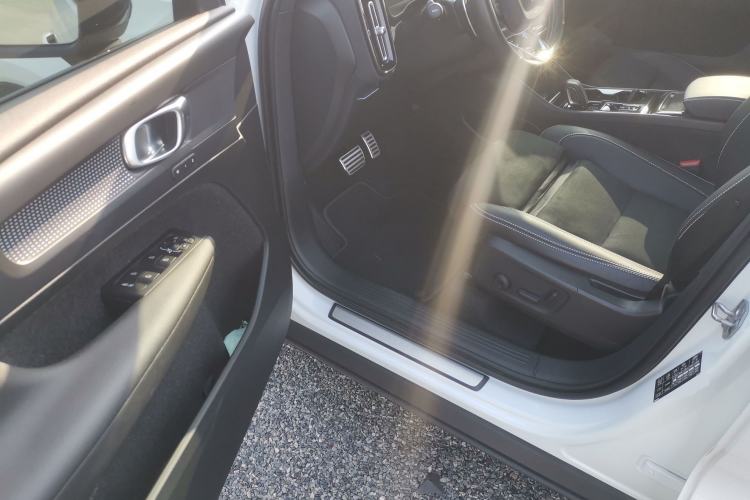 Used Volvo XC40 2020 T4 Four-Wheel Drive Smart & Sporty Edition
