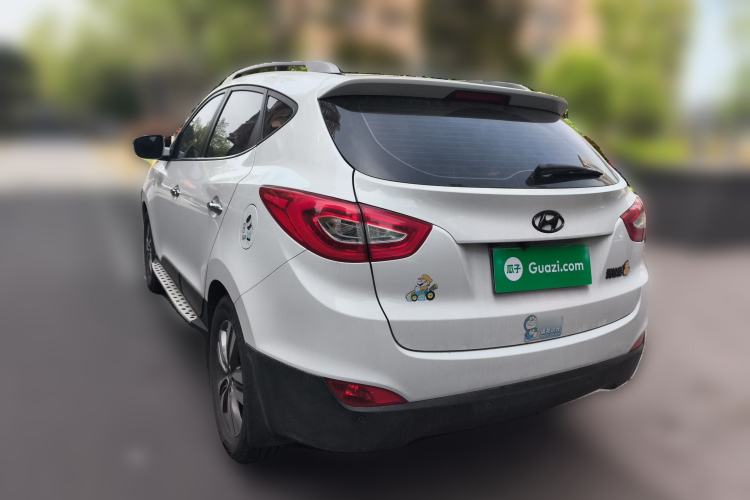 Used Hyundai ix35 2015 2.0L Automatic Two-Wheel Drive Leading Trim China IV Standard
