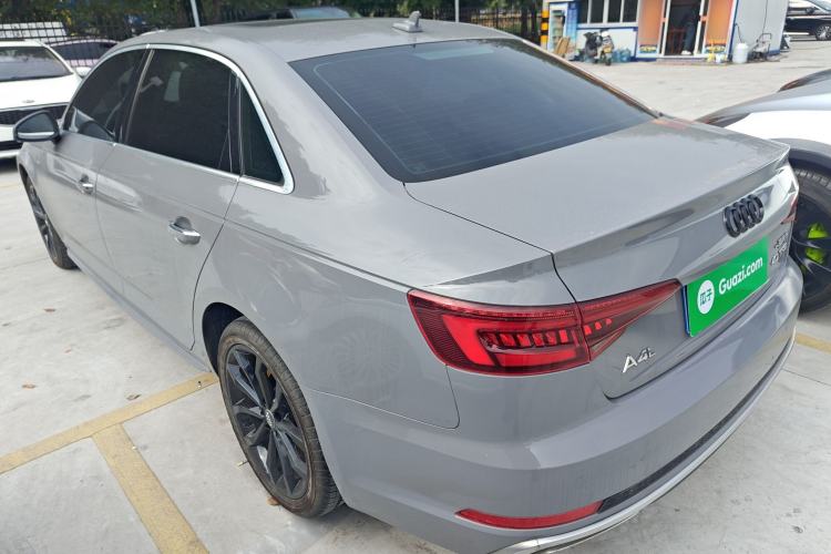 Used Audi A4L 2019 40 TFSI Fashion Version China V