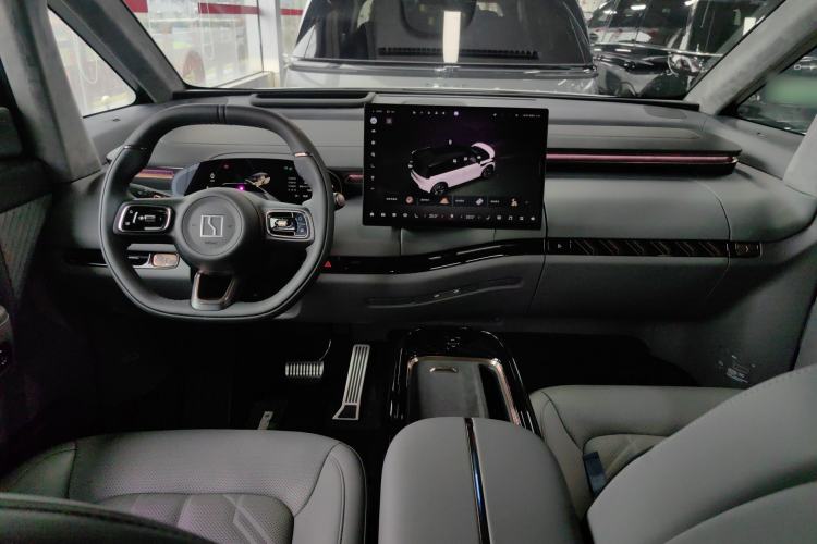 Used Zeekr MIX 2025 Intelligent Driving Version
