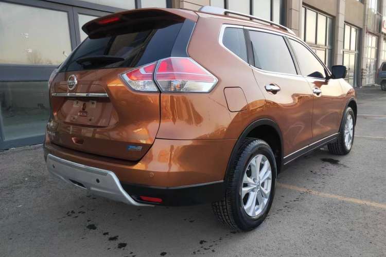 Used Nissan X-Trail 2015 2.5L CVT Leading MAX Edition 4WD