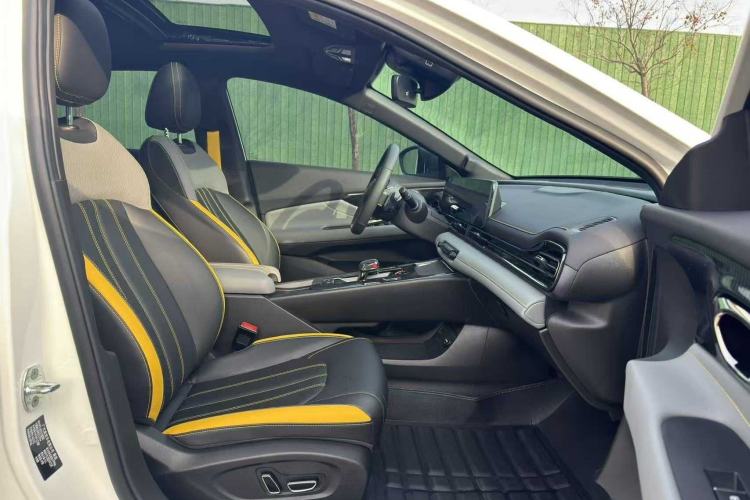 Used GAC Trumpchi EMPOW 2023 270T DCT J16 Version