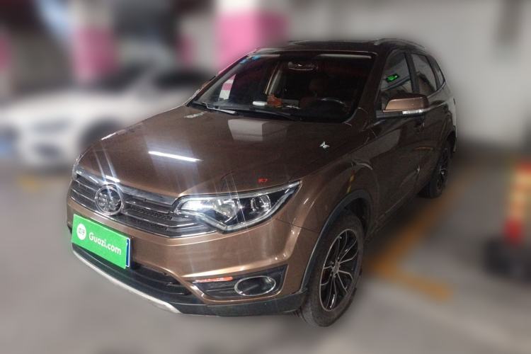 Used FAW Senya R7 2016 1.6L Manual Smart Version