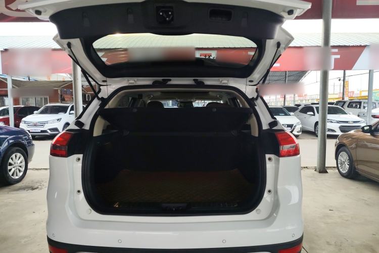 Used Geely Auto Emgrand X7 Sport 2016 1.8TD Automatic ZhiZun Version Trunk