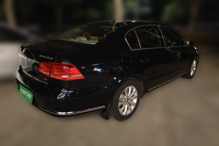 Used Volkswagen Magotan 2015 1.8TSI Advanced Model Rear Right 45 Deg