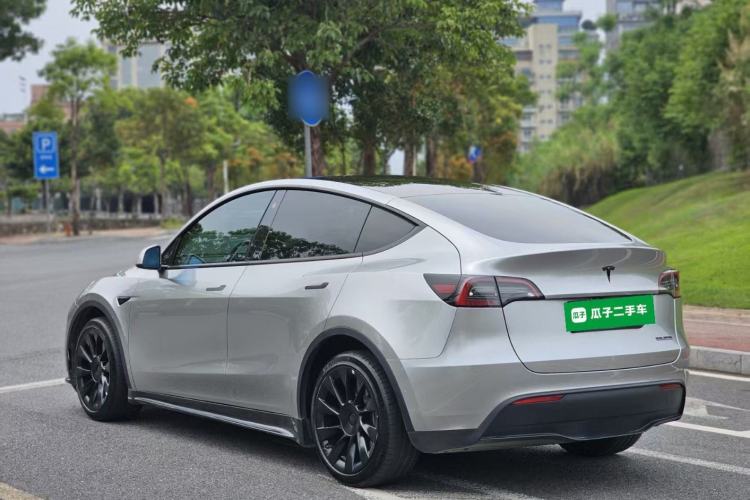 Used Tesla Model Y 2021 Long-Range All-Wheel-Drive Version 3D7
