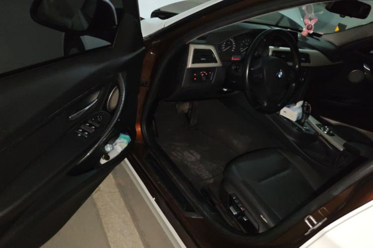 Used BMW 3 Series 2016 320i Fashion Model
