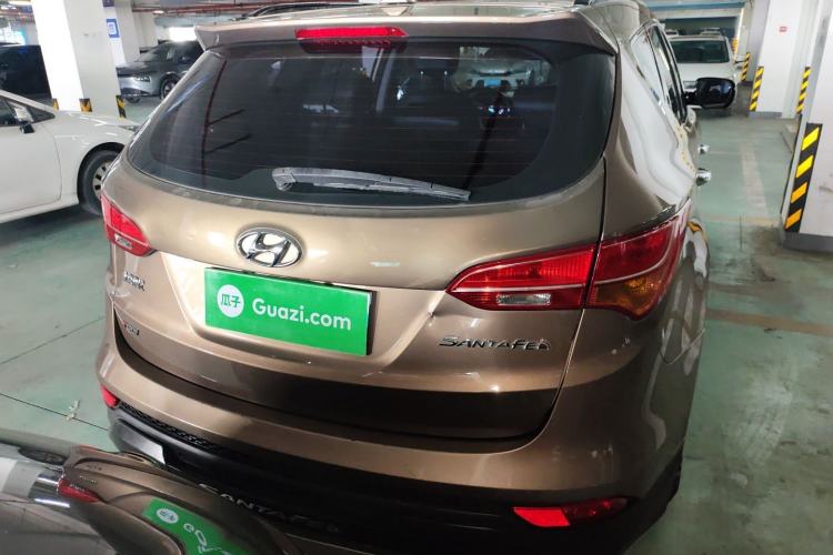 Used Hyundai Santa Fe 2015 2.0T Automatic Two-Wheel Drive Smart Version 5 Seats
