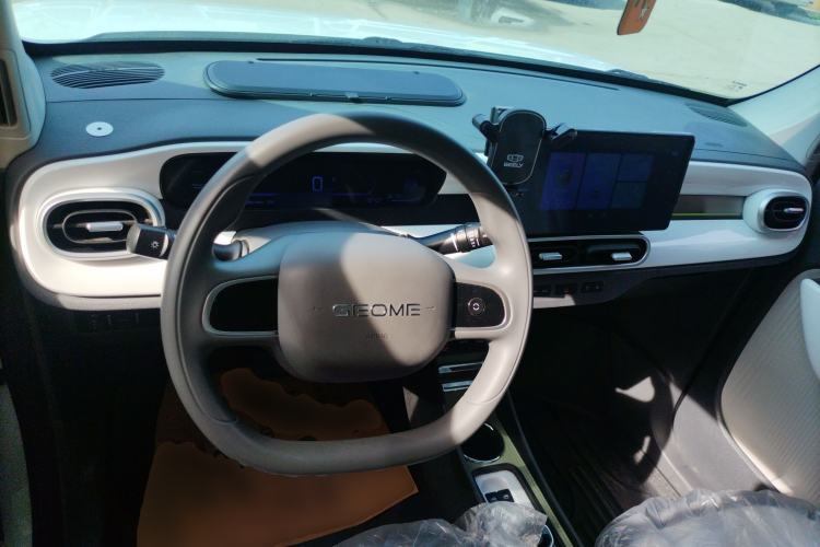 Used Geely Galaxy Panda 2025 210 km – Yuanqi Bear