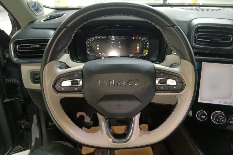 Used Lynk & Co 02 2022 2.0T DCT Shine Pro
