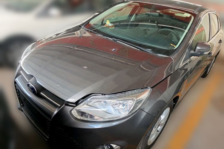 Used Ford Focus 2012 Sedan 1.6L Automatic Fashion Edition