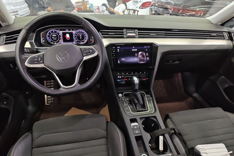 Used Volkswagen Variant 2021 2.0T Comfort Edition Center Console