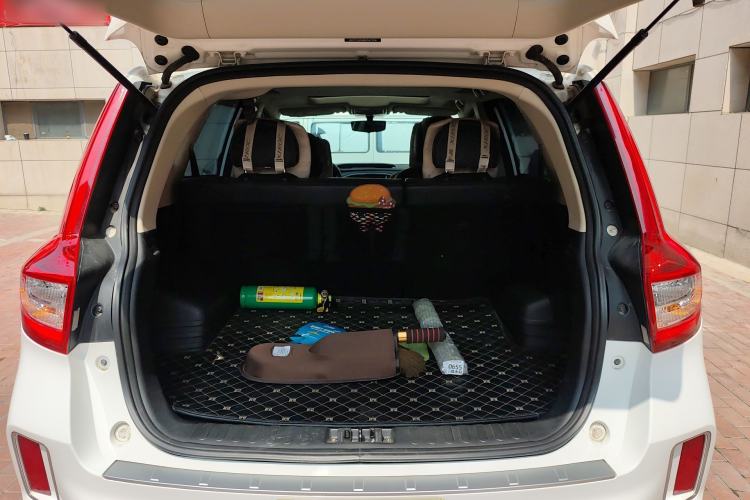 Used Geely Auto Vision X6 2016 1.8L Manual Luxury Model
