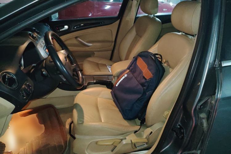 Used Ford Mondeo 2010 2.3L Fashion Edition
