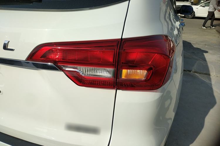 Used Haval M6 2017 1.5T Automatic Two-Wheel Drive Elite Model
