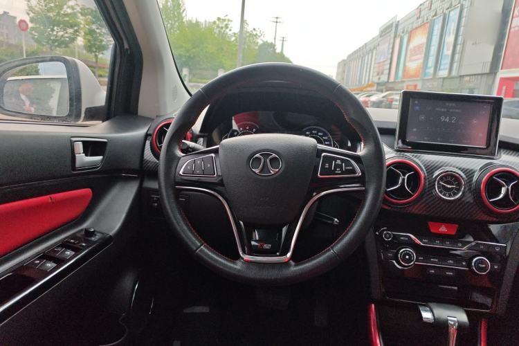Used BAIC Senova X25 2015 1.5L Automatic Elite Model Steering Wheel