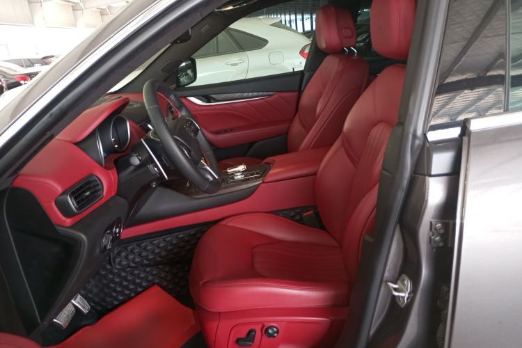 Used Maserati Levante 2019 3.0T Standard Version China VI Left Front Seat