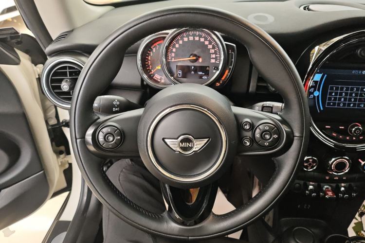 Used MINI 2018 1.5T ONE PLUS Steering Wheel