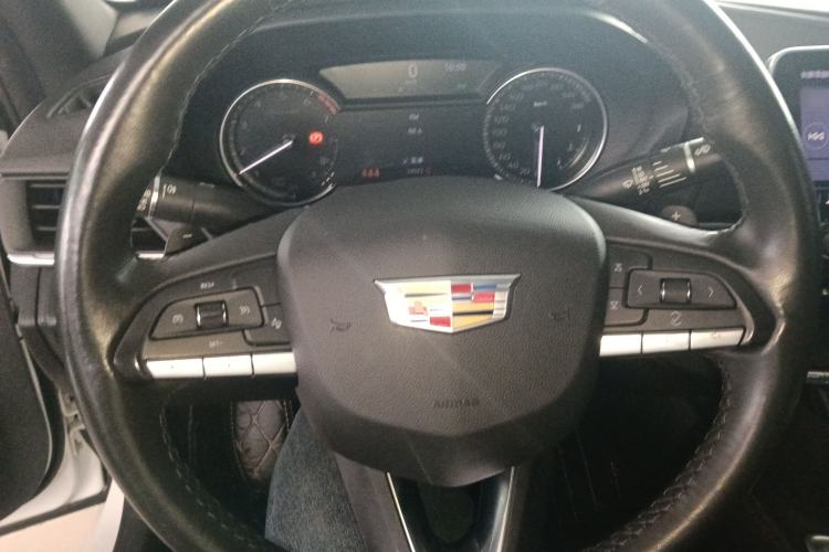 Used Cadillac CT4 2020 28T Fashion Edition Steering Wheel