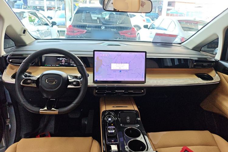 Used GAC Trumpchi E8 New Energy 2024 150km MAX+ Center Console