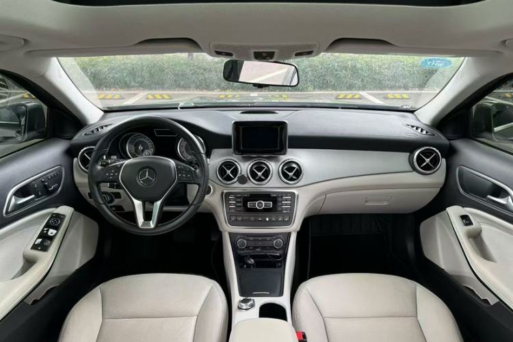 Used Mercedes-Benz GLA 2015 GLA 220 4MATIC Fashion Model