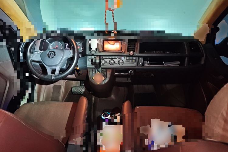 Used Volkswagen Caravelle 2018 2.0 TSI 4x4 Comfort Edition 7 Seats Center Console