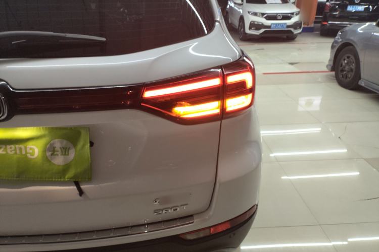 Used CHANGAN CS75 2021 Honor Million Edition 280T DCT Luxury Model
