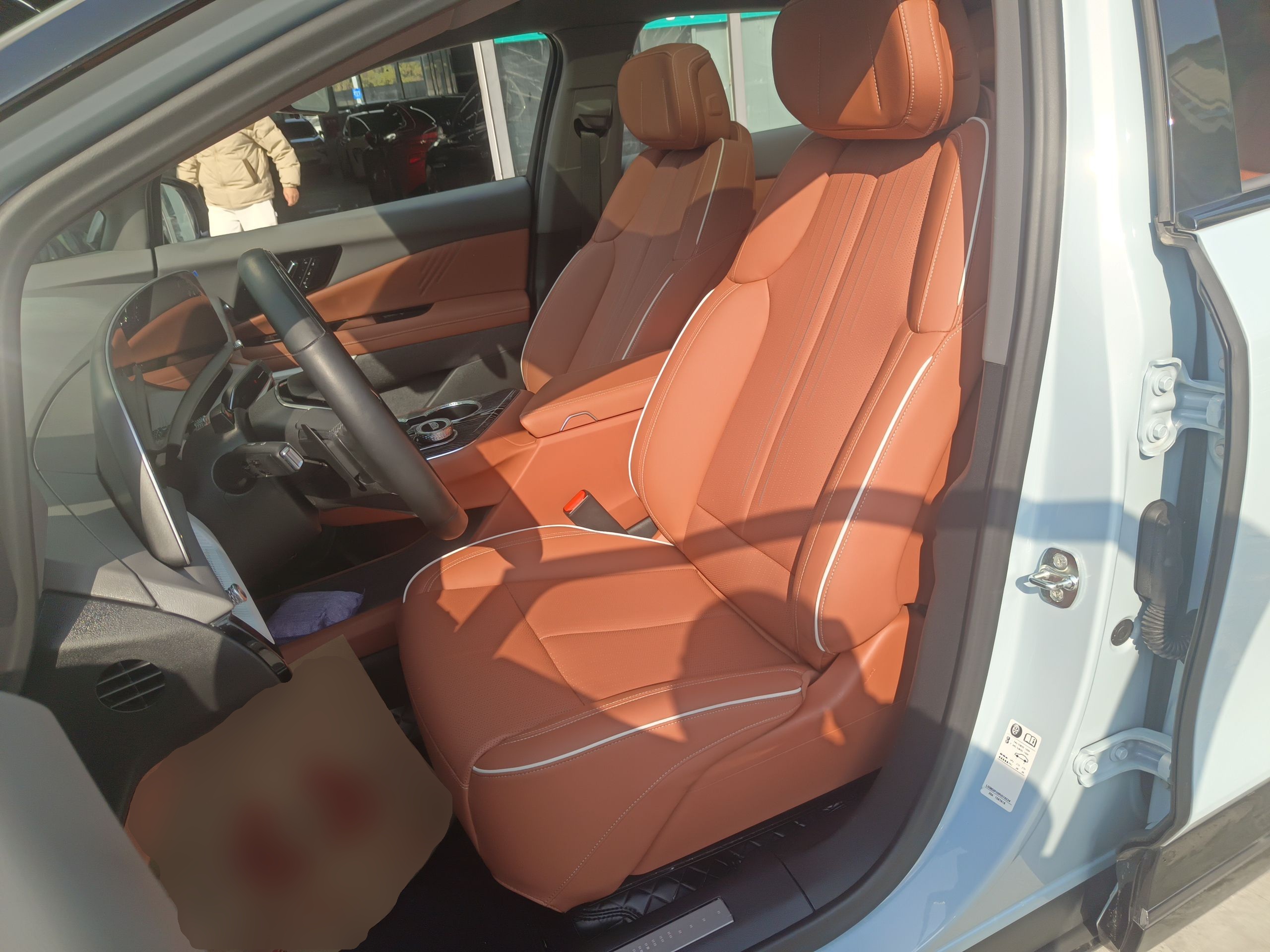 Переднее сиденье в автомобиле